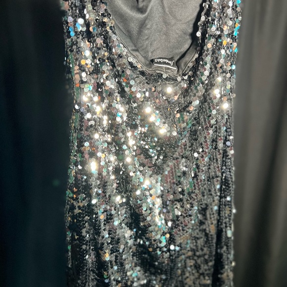 Black & Silver Sequin mini dress - Picture 5 of 5
